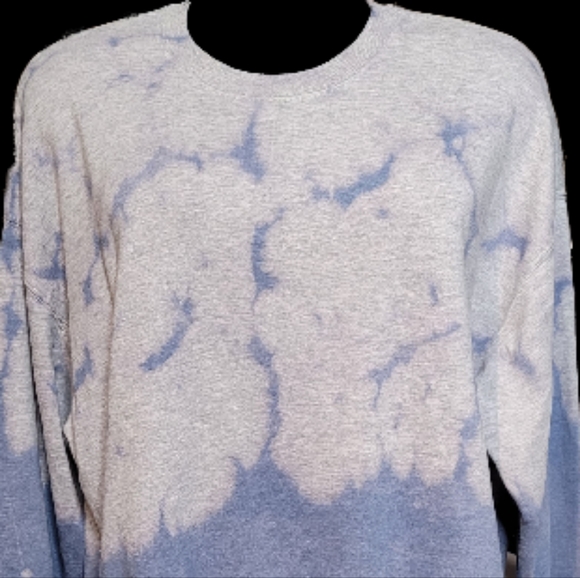 NWT Distressed Tye Dye Sweatshirt - Picture 2 of 3